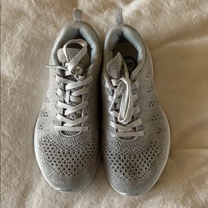 APL techloom pro cashmere shoes